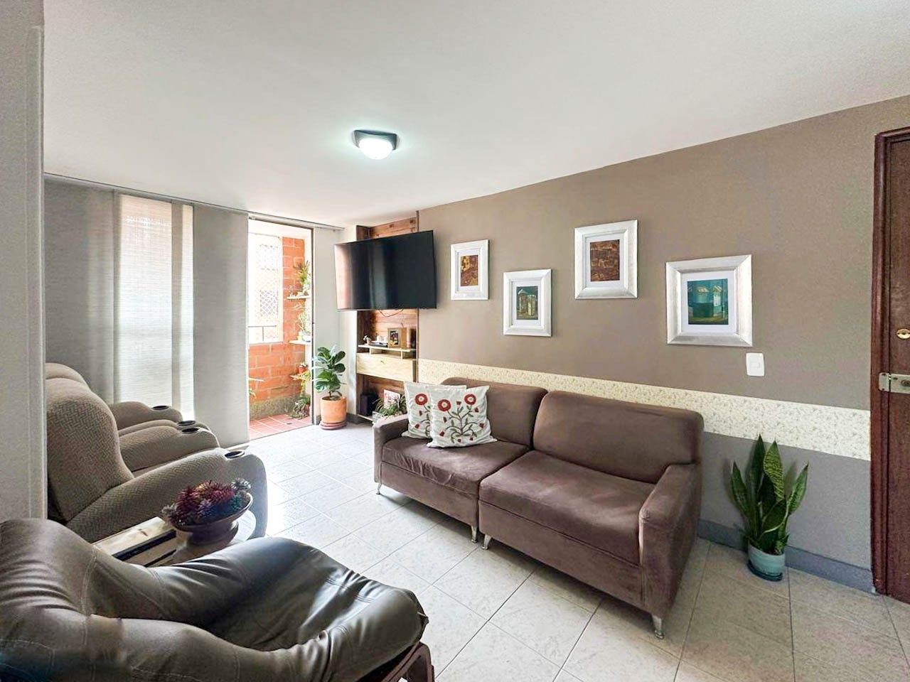 Apartamento en venta Antioquia Envigado El Dorado 72 m2 Habitaciones 3 Baños 2 Garajes 1 Precio $559000000