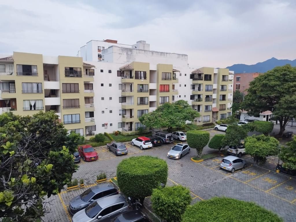 Apartamento en arriendo Valle Del Cauca Cali El Ingenio 80 m2 Habitaciones 3 Baños 2 Garajes 1 Precio $1800000