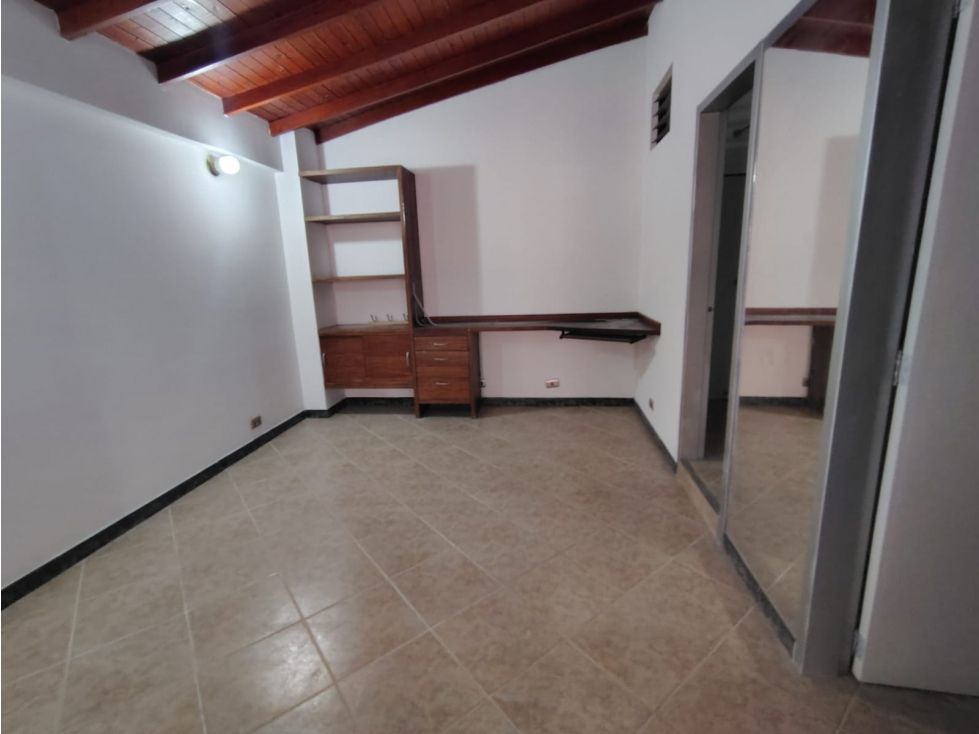 Oficina en arriendo Antioquia Medellín Colombia 50 m2 Habitaciones 0 Baños 1 Garajes 0 Precio $1800000