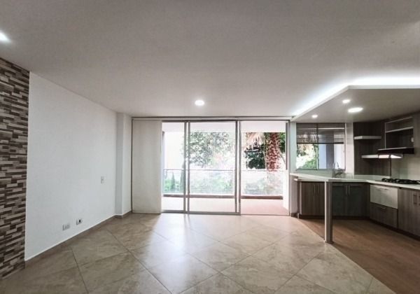 Apartamento en arriendo Antioquia Envigado Zúñiga 117 m2 Habitaciones 3 Baños 3 Garajes 2 Precio $5000000