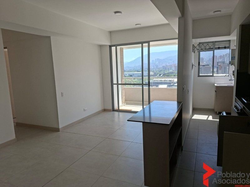 Apartamento en arriendo Antioquia Envigado Jardines 80 m2 Habitaciones 3 Baños 2 Garajes 1 Precio $4000000