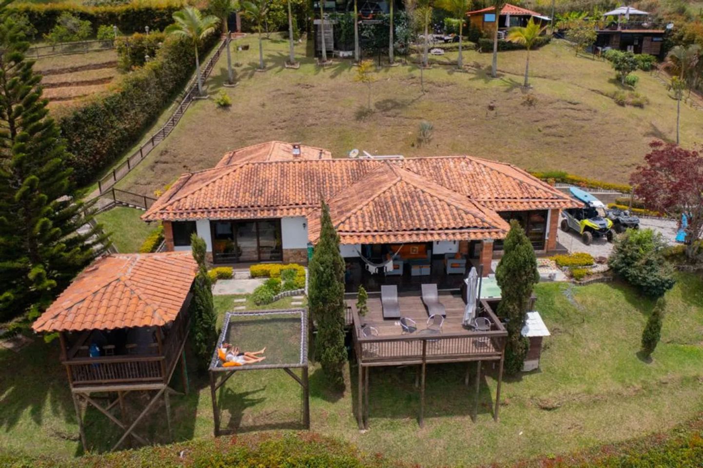 Casa Campestre en arriendo Antioquia Guatape Guatape 320 m2 Habitaciones 3 Baños 4 Garajes 2 Precio $14000000