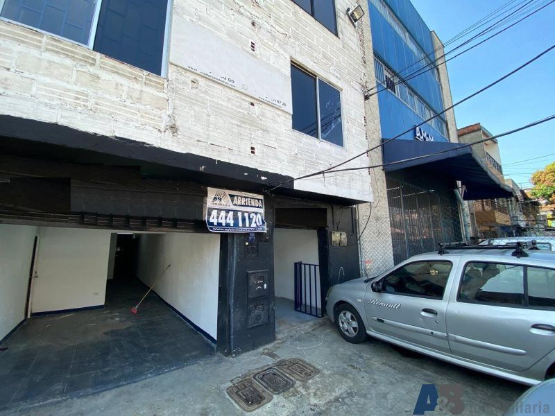 Local en arriendo Antioquia Medellín La Colina 70 m2 Habitaciones 0 Baños 1 Garajes 0 Precio $3800000