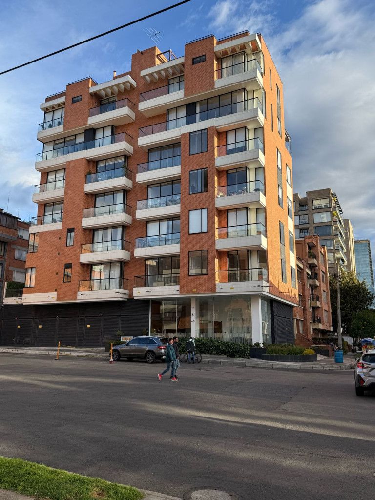 Apartamento en venta Cundinamarca Bogotá Santa Ana Occidental 130 m2 Habitaciones 3 Baños 3 Garajes 2 Precio $1200000000