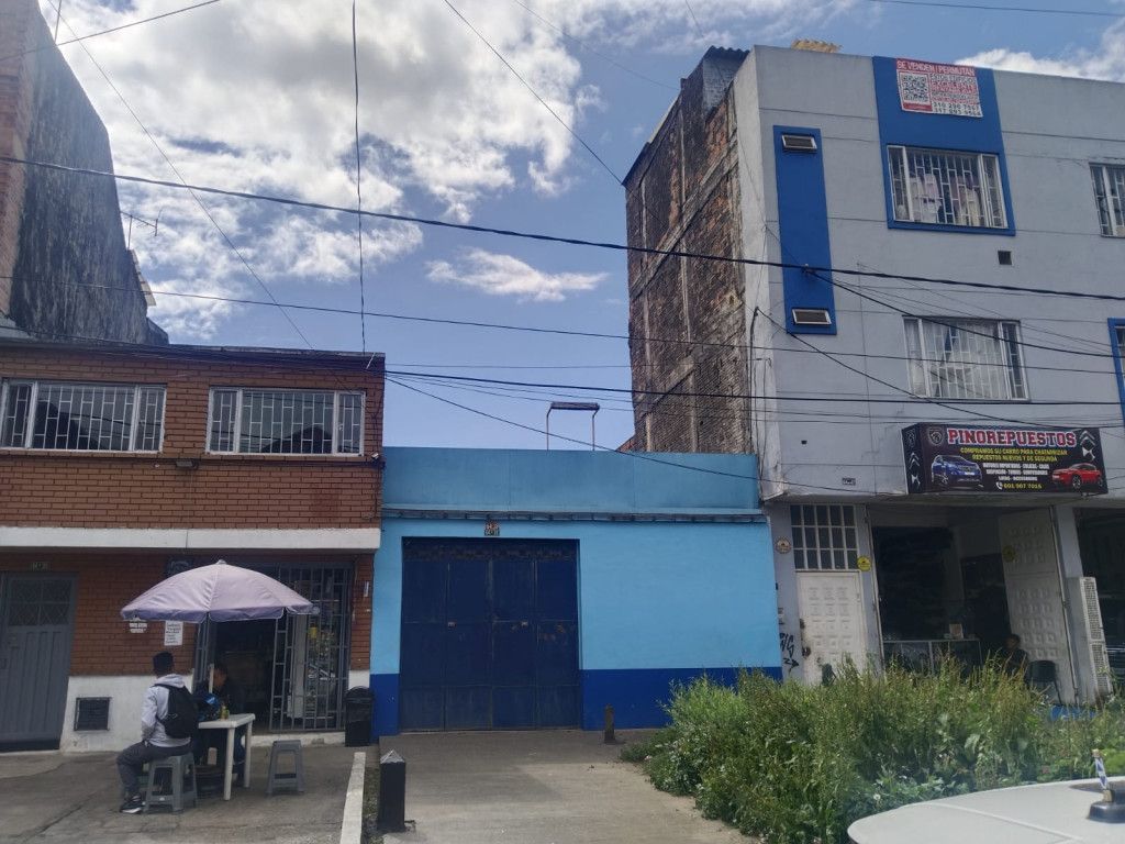 Lote en venta Cundinamarca Bogotá La Paz 211 m2 Habitaciones 0 Baños 1 Garajes 1 Precio $800000000