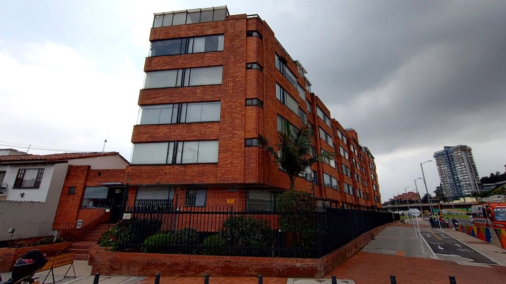 Apartamento en arriendo Cundinamarca Bogotá Niza Norte 159 m2 Habitaciones 4 Baños 3 Garajes 1 Precio $5818000