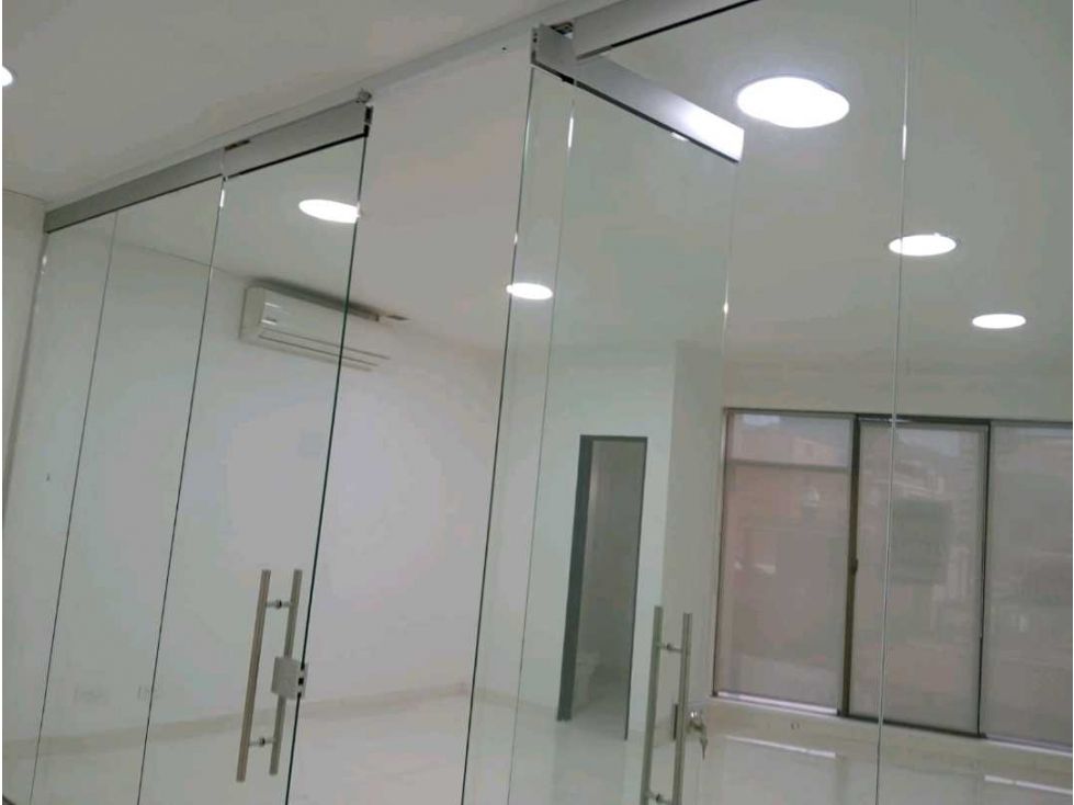 Local en venta Antioquia Medellín Astorga 45 m2 Habitaciones 0 Baños 1 Garajes 0 Precio $300000000