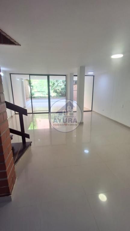 Casa en arriendo Antioquia Envigado Alto De Misael 240 m2 Habitaciones 4 Baños 6 Garajes 0 Precio $8000000