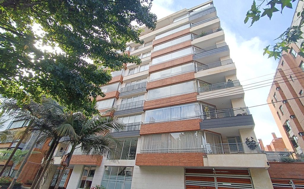 Apartamento en arriendo Cundinamarca Bogotá Chico Norte Et Iii 170 m2 Habitaciones 3 Baños 4 Garajes 3 Precio $9000000