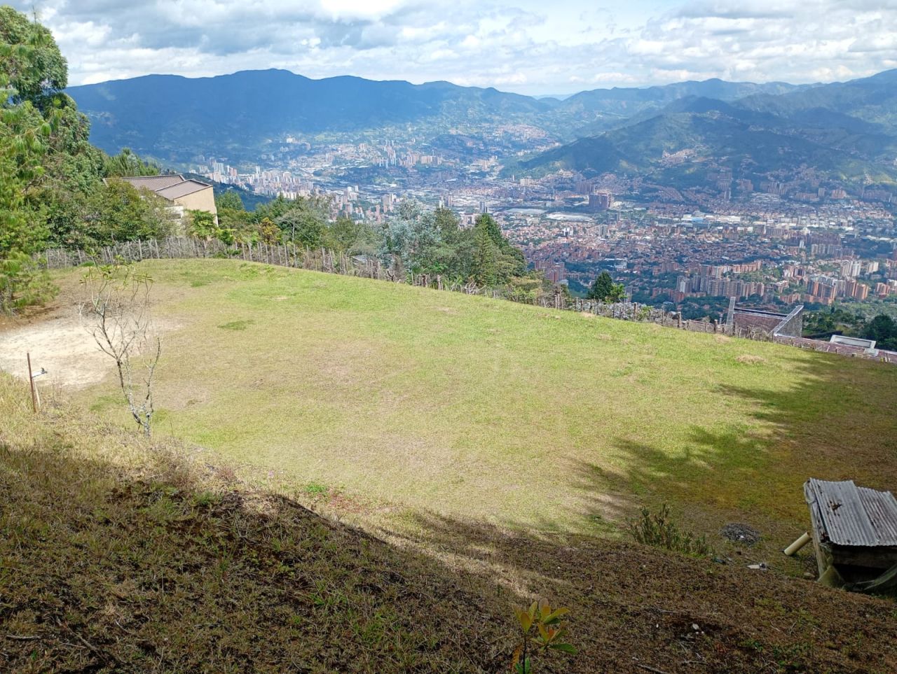 Lote en venta Antioquia Envigado Asd 633 m2 Habitaciones 0 Baños 0 Garajes 0 Precio $3500000000