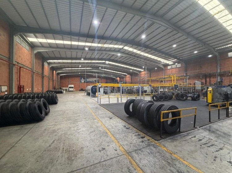 Bodega en venta Cundinamarca Funza La Aurora 3200 m2 Habitaciones 0 Baños 3 Garajes 7 Precio $11200000000