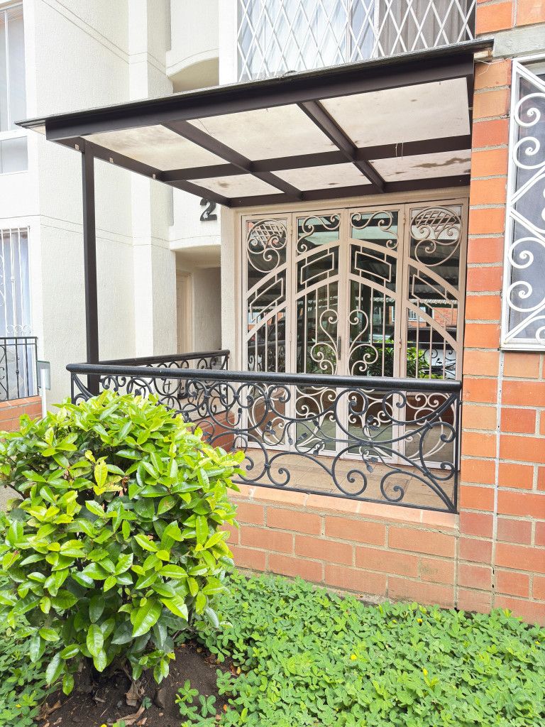 Apartamento en venta Valle Del Cauca Cali Los Portales - Nuevo Rey 65 m2 Habitaciones 3 Baños 2 Garajes 2 Precio $350000000