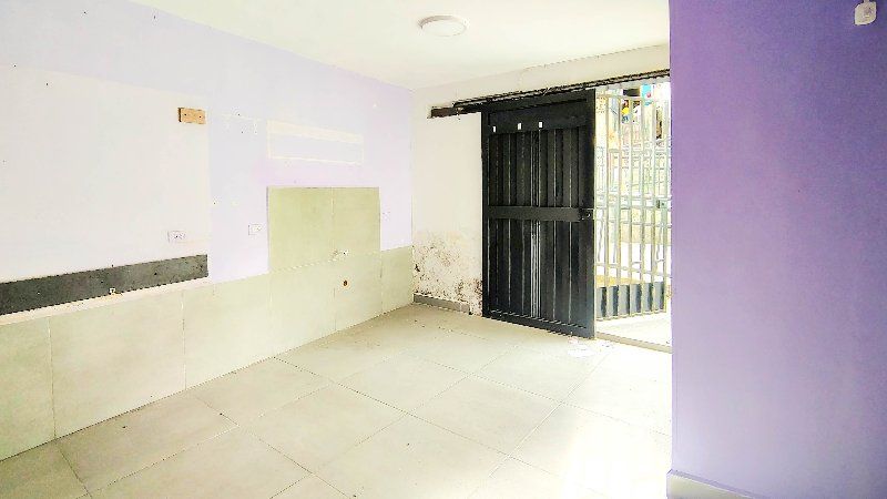 Local en arriendo Antioquia Medellín Nazareth 14 m2 Habitaciones 0 Baños 1 Garajes 0 Precio $1000000