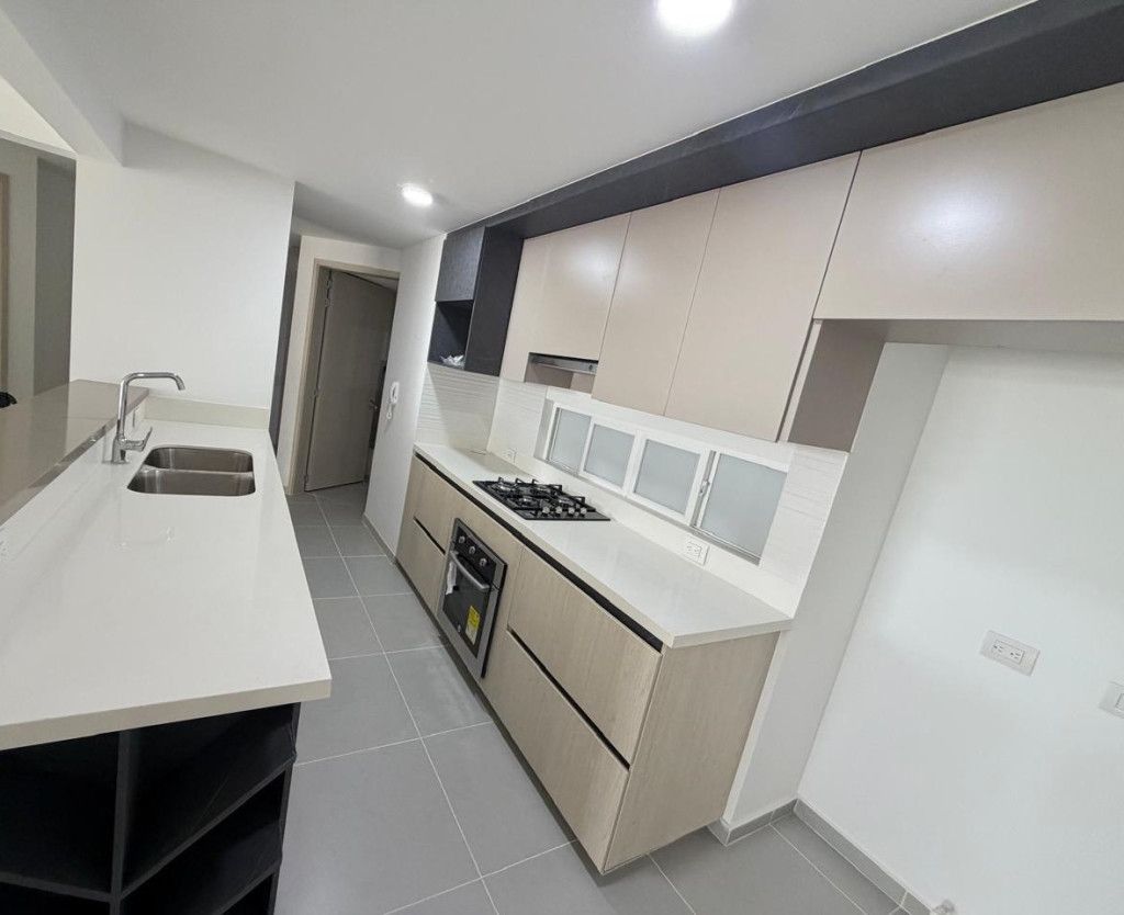Apartamento en venta Valle Del Cauca Cali Parcelaciones Pance 116 m2 Habitaciones 3 Baños 4 Garajes 2 Precio $1050000000