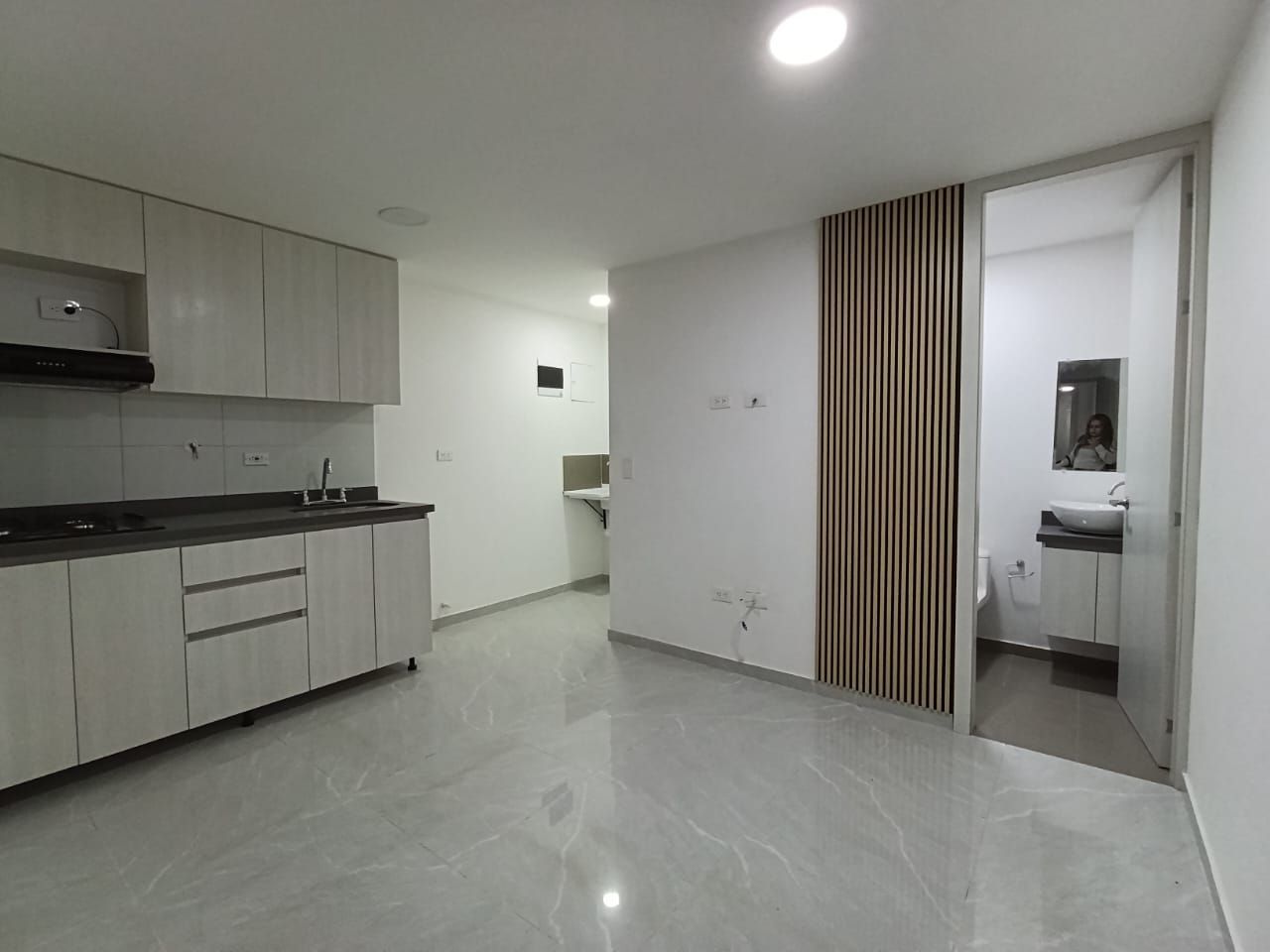 Apartamento en arriendo Antioquia Sabaneta Calle Larga 45 m2 Habitaciones 2 Baños 2 Garajes 0 Precio $1850000
