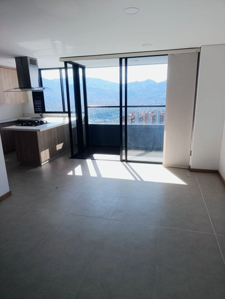 Apartamento en arriendo Antioquia Medellín Asomadera No2 85 m2 Habitaciones 3 Baños 2 Garajes 1 Precio $5100000