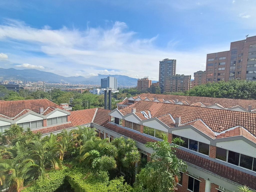 Apartamento en arriendo Antioquia Medellín Urbanizacion Santa Maria De Oviedo 125 m2 Habitaciones 3 Baños 2 Garajes 0 Precio $6200000