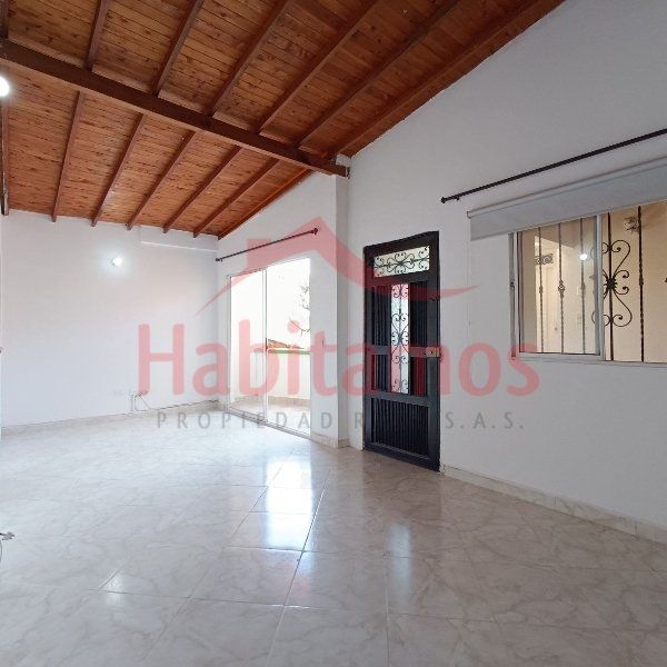 Apartamento en arriendo Antioquia Medellín Bosques De San Pablo 70 m2 Habitaciones 3 Baños 2 Garajes 0 Precio $2000000