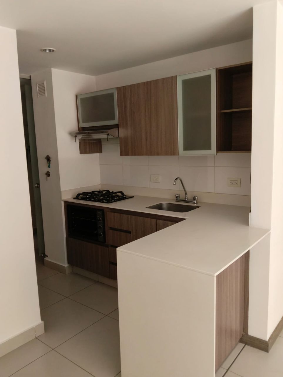 Apartamento en arriendo Antioquia Medellín Villa Carlota 78 m2 Habitaciones 2 Baños 3 Garajes 1 Precio $4400000