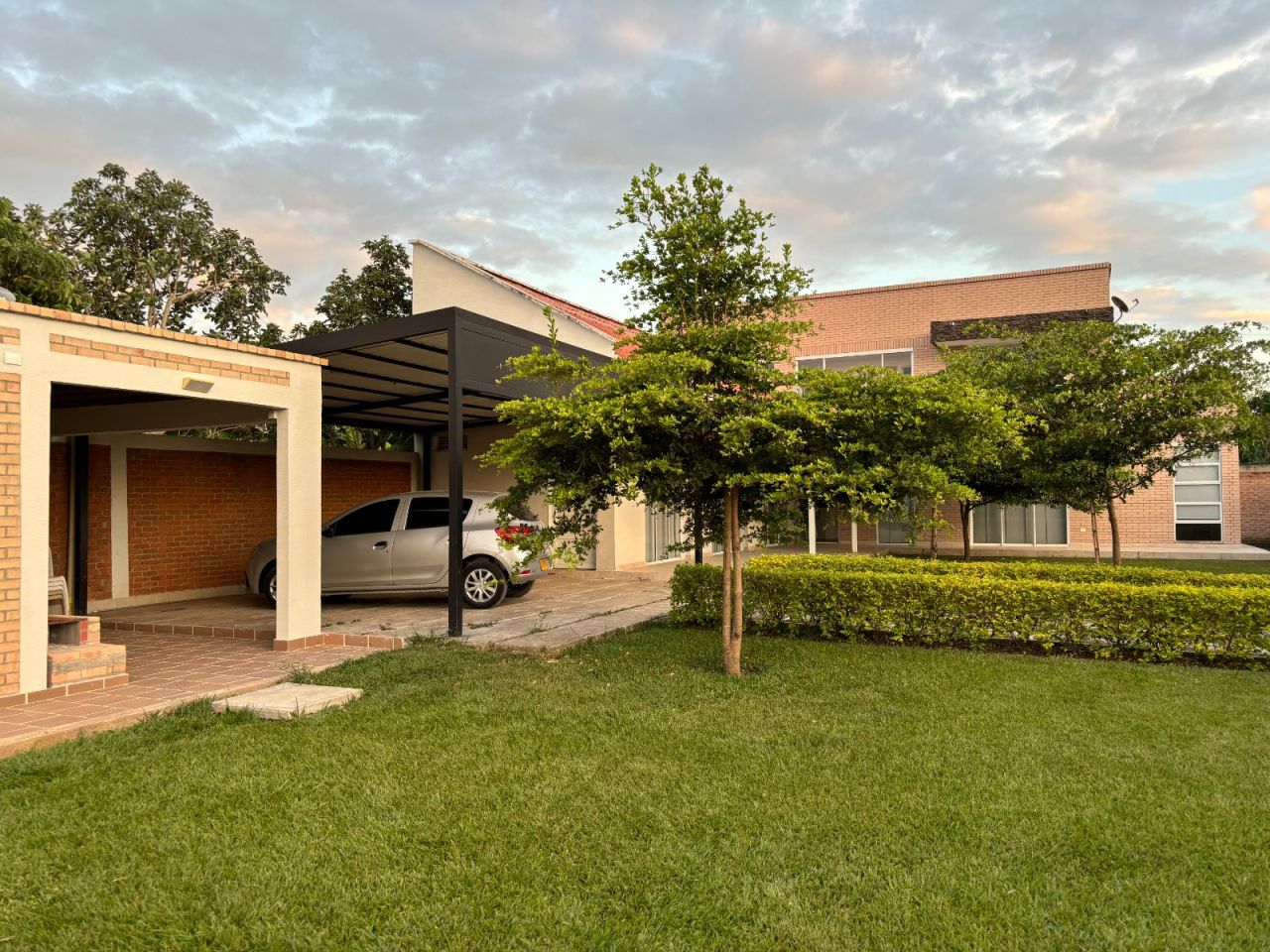 Casa Campestre en venta Valle Del Cauca Palmira Alfonso López 713 m2 Habitaciones 3 Baños 4 Garajes 4 Precio $970000000