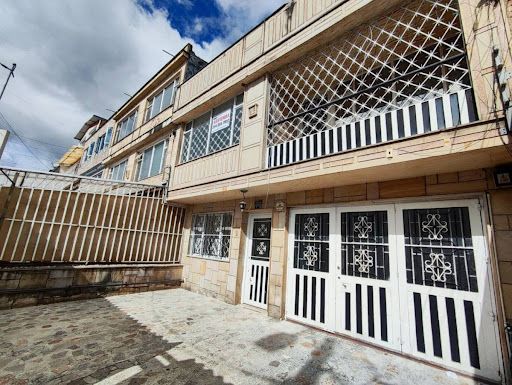 Apartamento en arriendo Cundinamarca Bogotá Bochica 200 m2 Habitaciones 7 Baños 3 Garajes 1 Precio $5200000