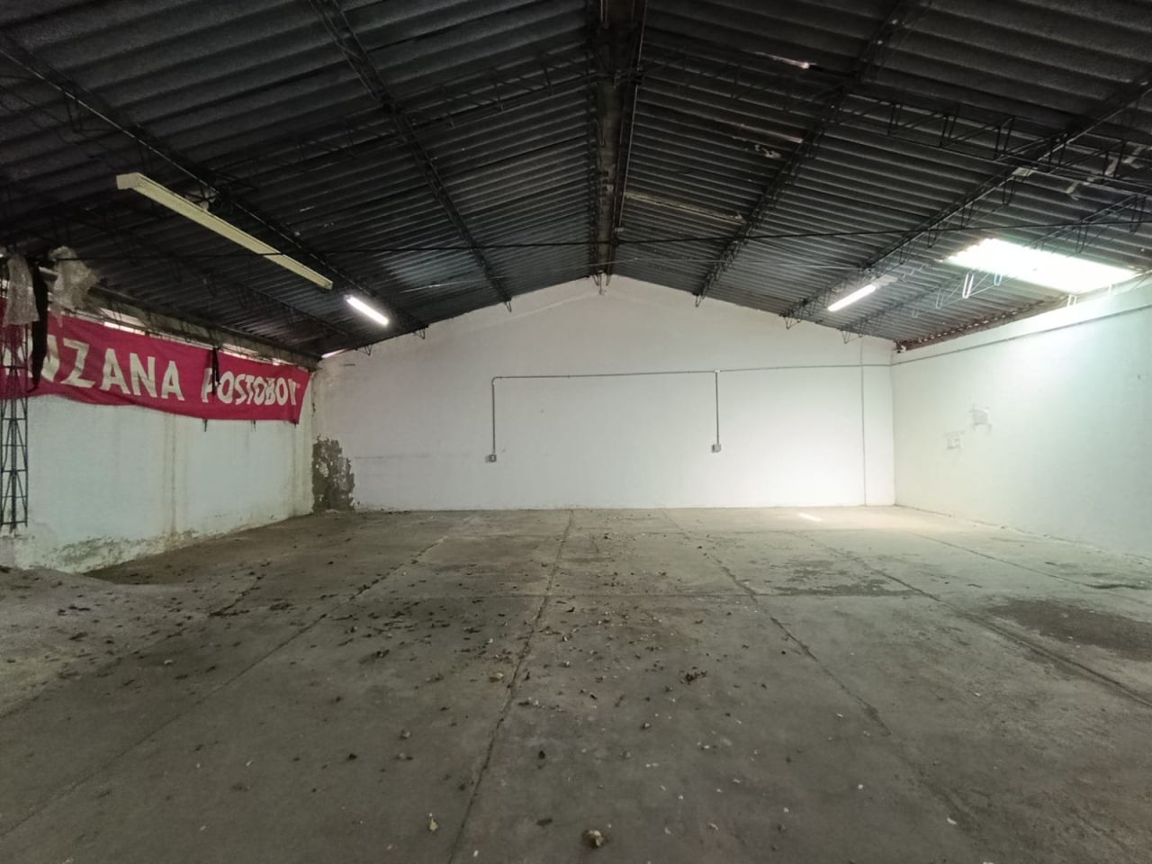 Bodega en arriendo Antioquia Bello Andalucía 1400 m2 Habitaciones 0 Baños 4 Garajes 8 Precio $30000000
