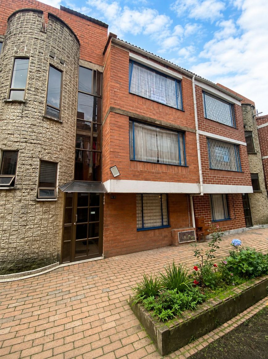 Apartamento en arriendo o venta Cundinamarca Bogotá Compartir Suba 52 m2 Habitaciones 3 Baños 1 Garajes 0 Precio venta $185000000 Precio arriendo $1500000