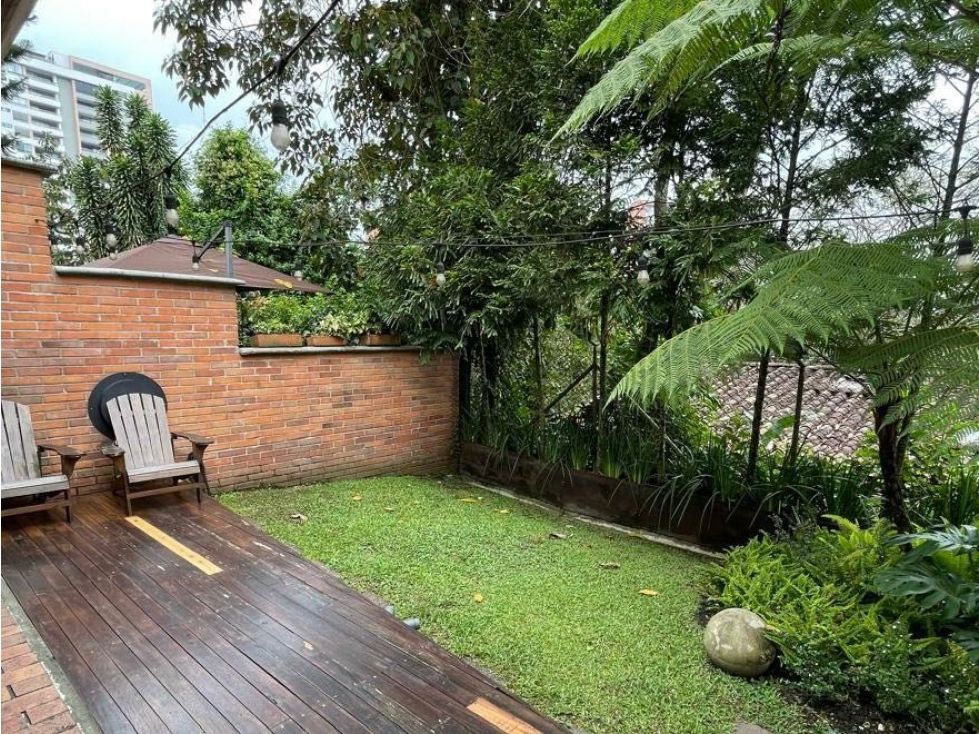 Casa en venta Antioquia Envigado El Chinguí 200 m2 Habitaciones 3 Baños 4 Garajes 2 Precio $1350000000