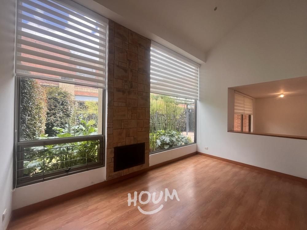 Casa en venta Cundinamarca Bogotá Garces Navas 190 m2 Habitaciones 4 Baños 5 Garajes 2 Precio $1000000000