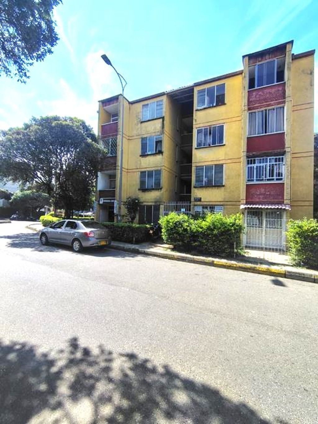 Apartamento en arriendo Santander Bucaramanga Br Bloques Ciudad Bolivar 70 m2 Habitaciones 3 Baños 1 Garajes 0 Precio $1000000