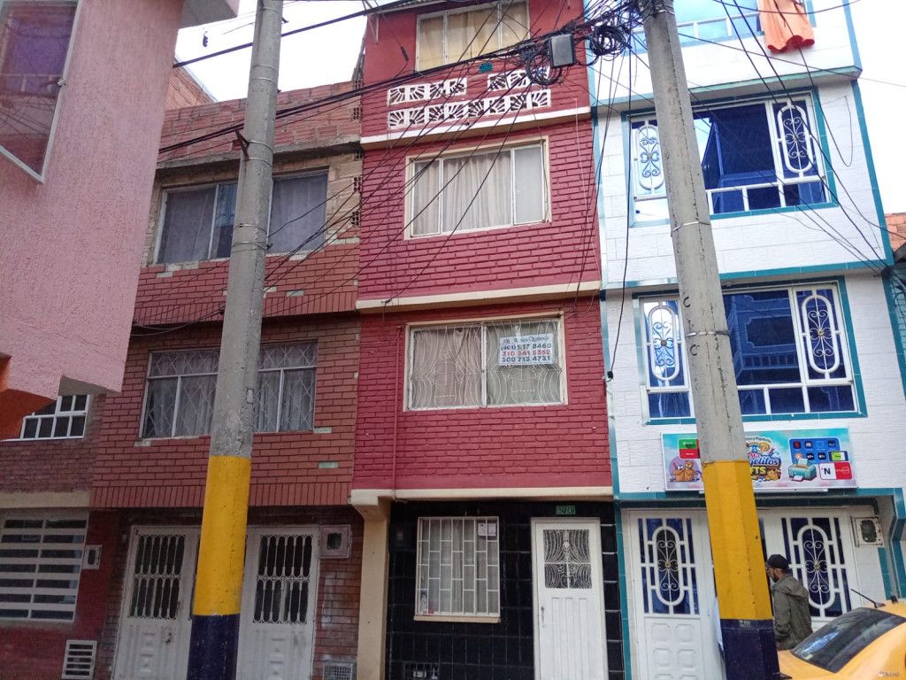 Casa en venta Cundinamarca Bogotá I Sector 110 m2 Habitaciones 5 Baños 3 Garajes 0 Precio $300000000