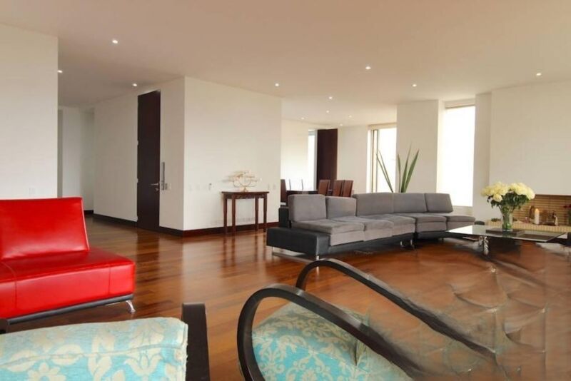 Apartamento en venta Cundinamarca Bogotá Suba Naranjos 345 m2 Habitaciones 4 Baños 5 Garajes 3 Precio $4200000000