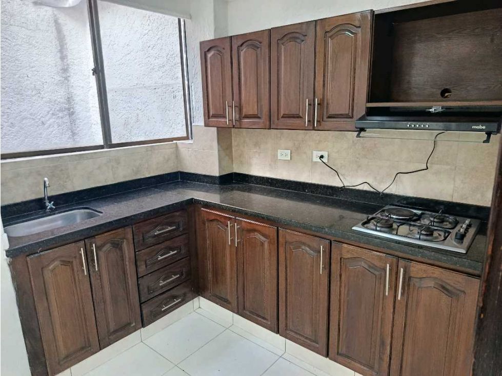 Casa en arriendo Antioquia Envigado Las Flores 90 m2 Habitaciones 4 Baños 2 Garajes 0 Precio $2900000