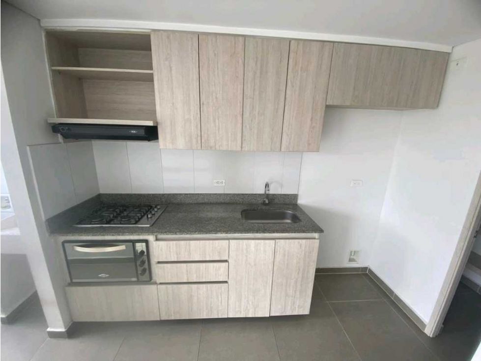 Apartamento en arriendo Antioquia Envigado Trianon 75 m2 Habitaciones 3 Baños 2 Garajes 1 Precio $3100000