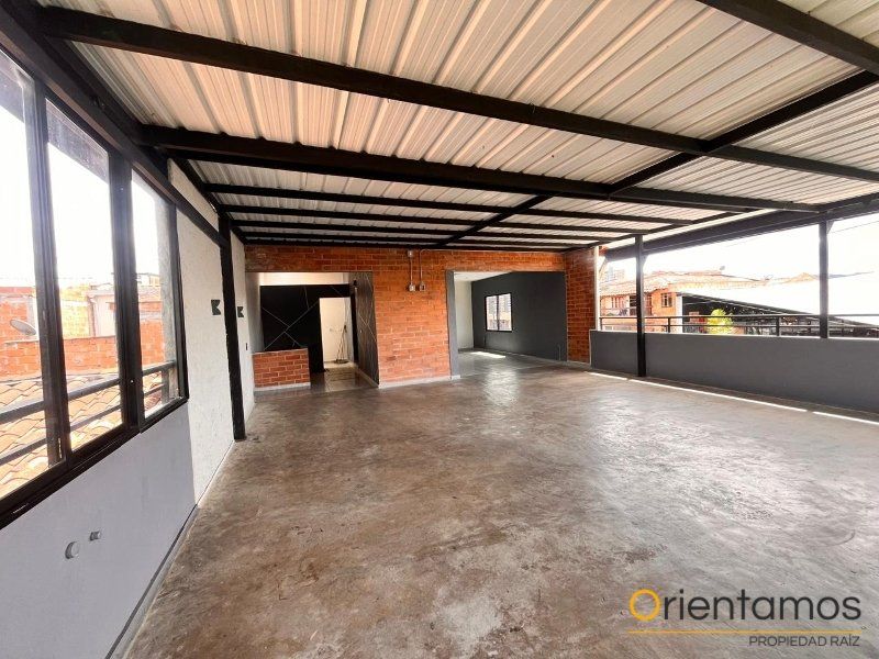 Local en arriendo Antioquia Rionegro Ub Senderos De Quirama 128 m2 Habitaciones 0 Baños 2 Garajes 0 Precio $5000000