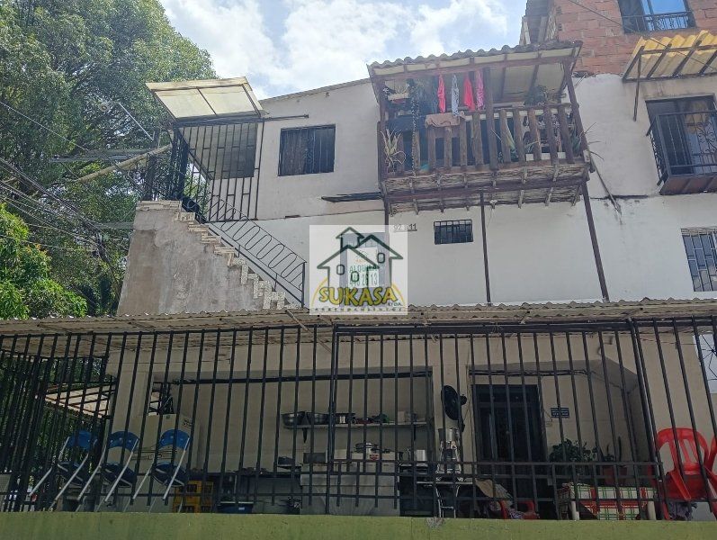 Apartamento en arriendo Antioquia Medellín Alfonso Lopez 69 m2 Habitaciones 3 Baños 1 Garajes 0 Precio $1600000