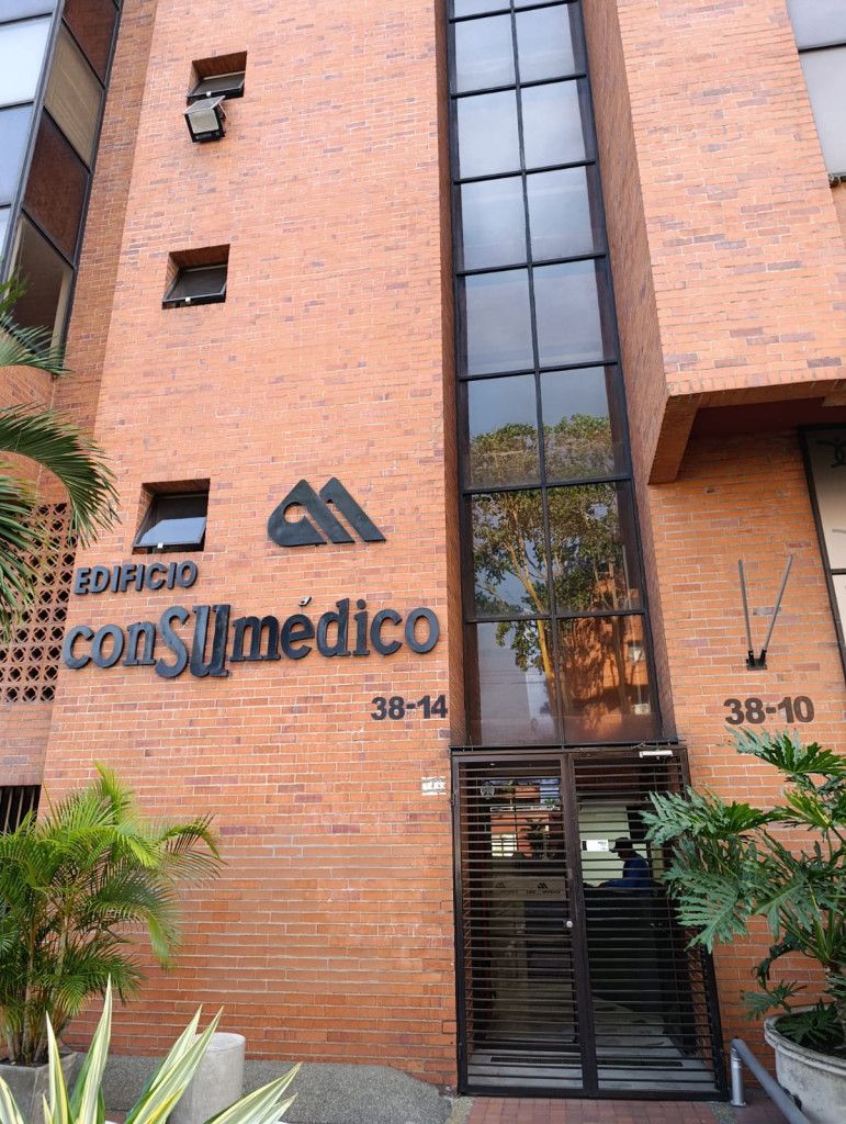Consultorio en arriendo Valle Del Cauca Cali Santa Isabel 40 m2 Habitaciones 0 Baños 2 Garajes 1 Precio $5000000