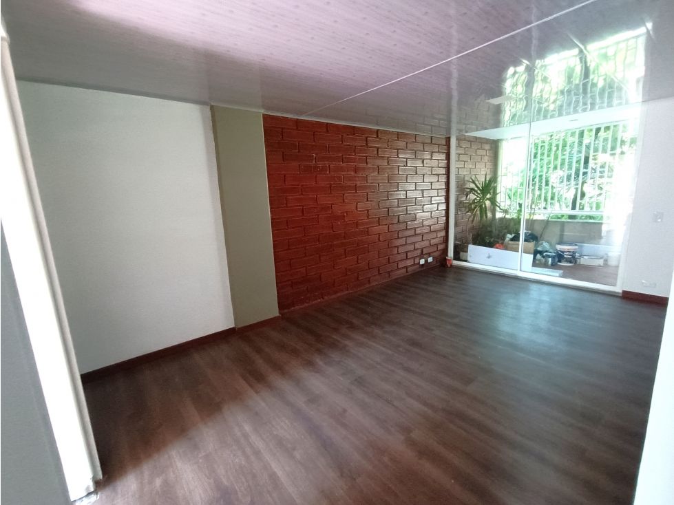 Apartamento en venta Antioquia Medellín Nueva Villa De Aburra 55 m2 Habitaciones 2 Baños 1 Garajes 1 Precio $280000000