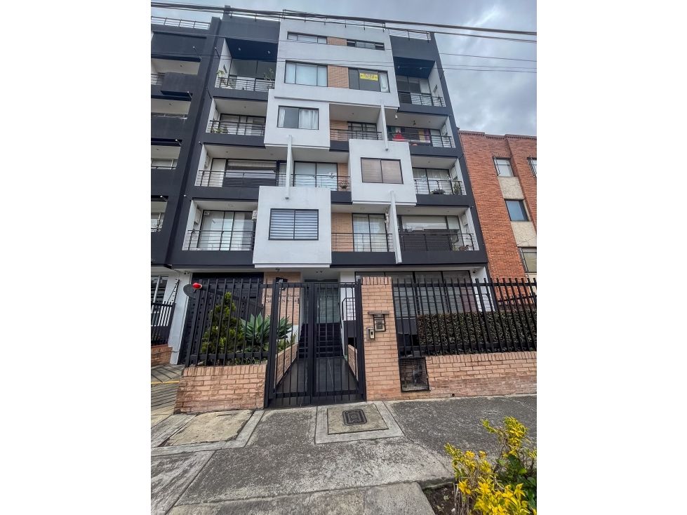 Casa en venta Cundinamarca Bogotá Los Cedritos 106 m2 Habitaciones 3 Baños 3 Garajes 2 Precio $675000000