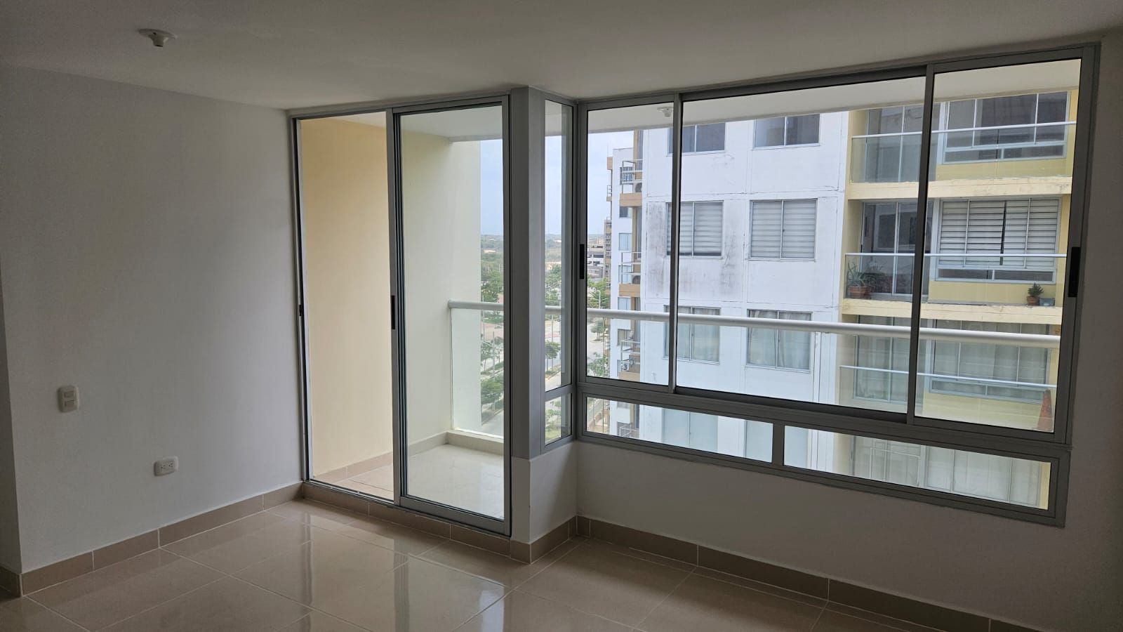 Apartamento en arriendo Atlántico Barranquilla Cjr La Bahia 70 m2 Habitaciones 3 Baños 2 Garajes 1 Precio $1500000