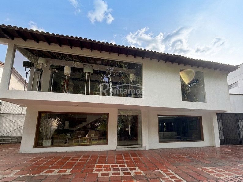Local en arriendo Antioquia Medellín Patio Bonito 380 m2 Habitaciones 0 Baños 1 Garajes 6 Precio $22000000