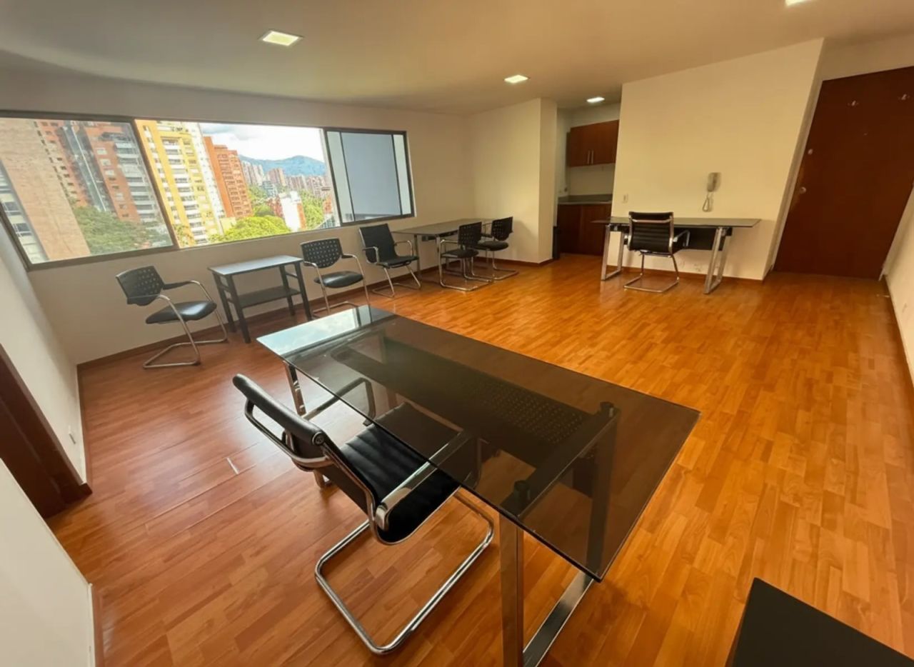 Oficina en arriendo Antioquia Medellín Calle Nueva 55 m2 Habitaciones 0 Baños 2 Garajes 0 Precio $4900000