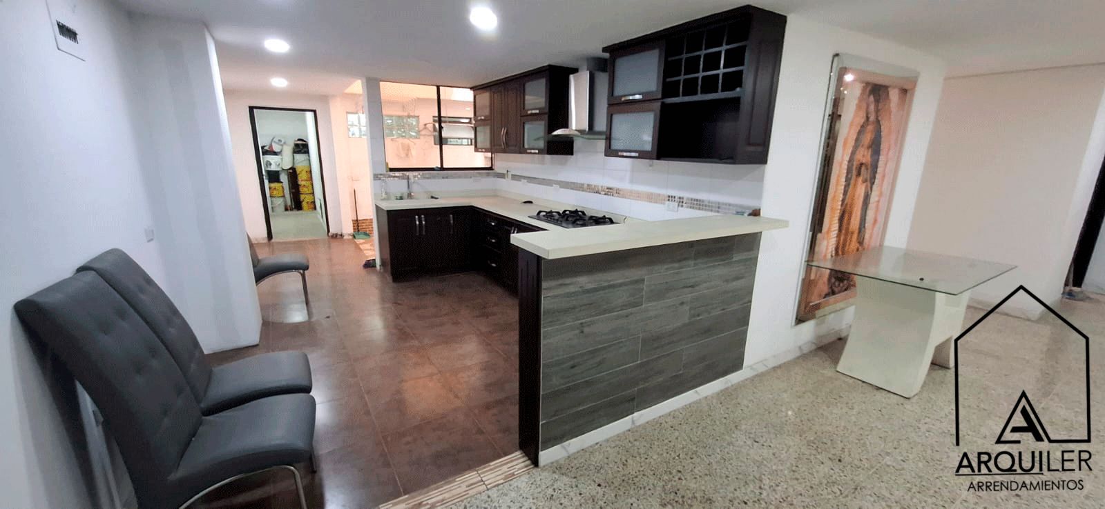 Casa en arriendo Antioquia Medellín El Raizal 192 m2 Habitaciones 3 Baños 2 Garajes 0 Precio $4900000