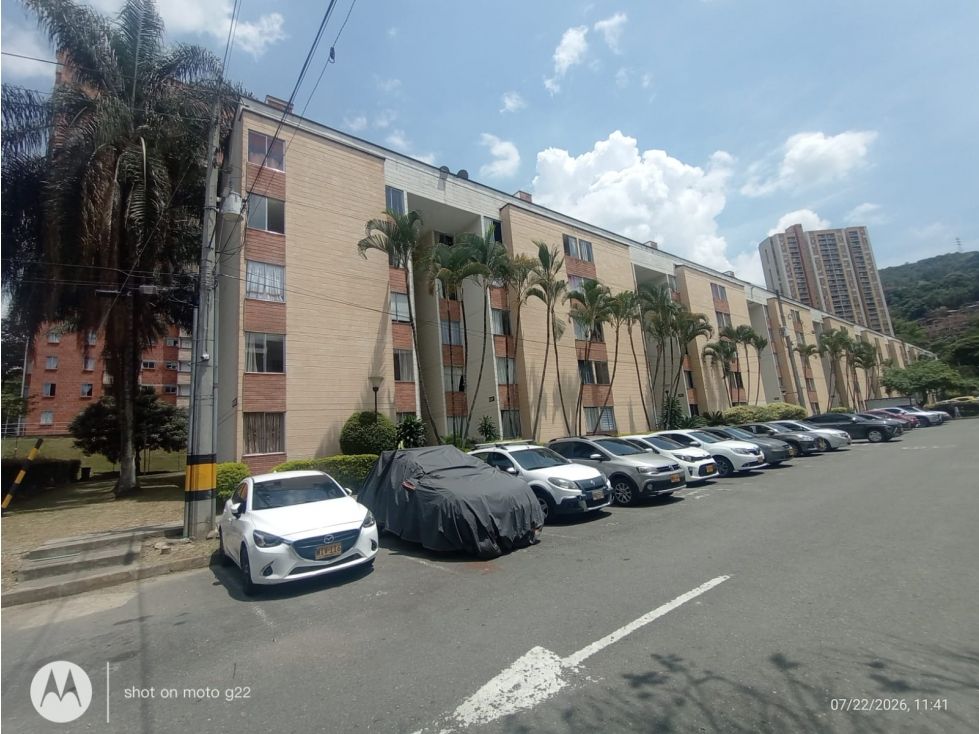Apartamento en arriendo Antioquia Medellín Moravia 60 m2 Habitaciones 3 Baños 2 Garajes 0 Precio $2000000
