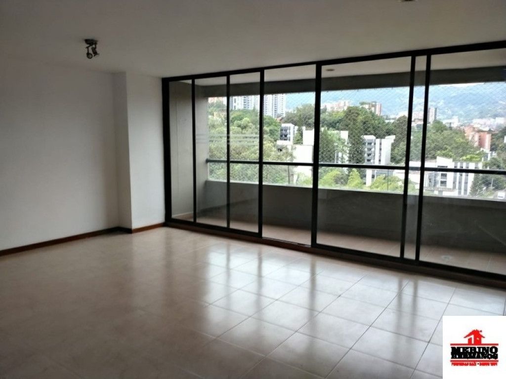 Apartamento en arriendo Antioquia Medellín Urbanizacion Villa Linda 125 m2 Habitaciones 3 Baños 3 Garajes 1 Precio $5100000