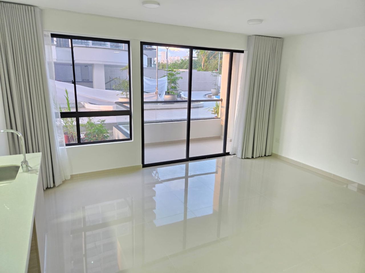 Apartamento en venta Santander Floridablanca Mediterrane Royal 89 m2 Habitaciones 3 Baños 2 Garajes 1 Precio $520000000