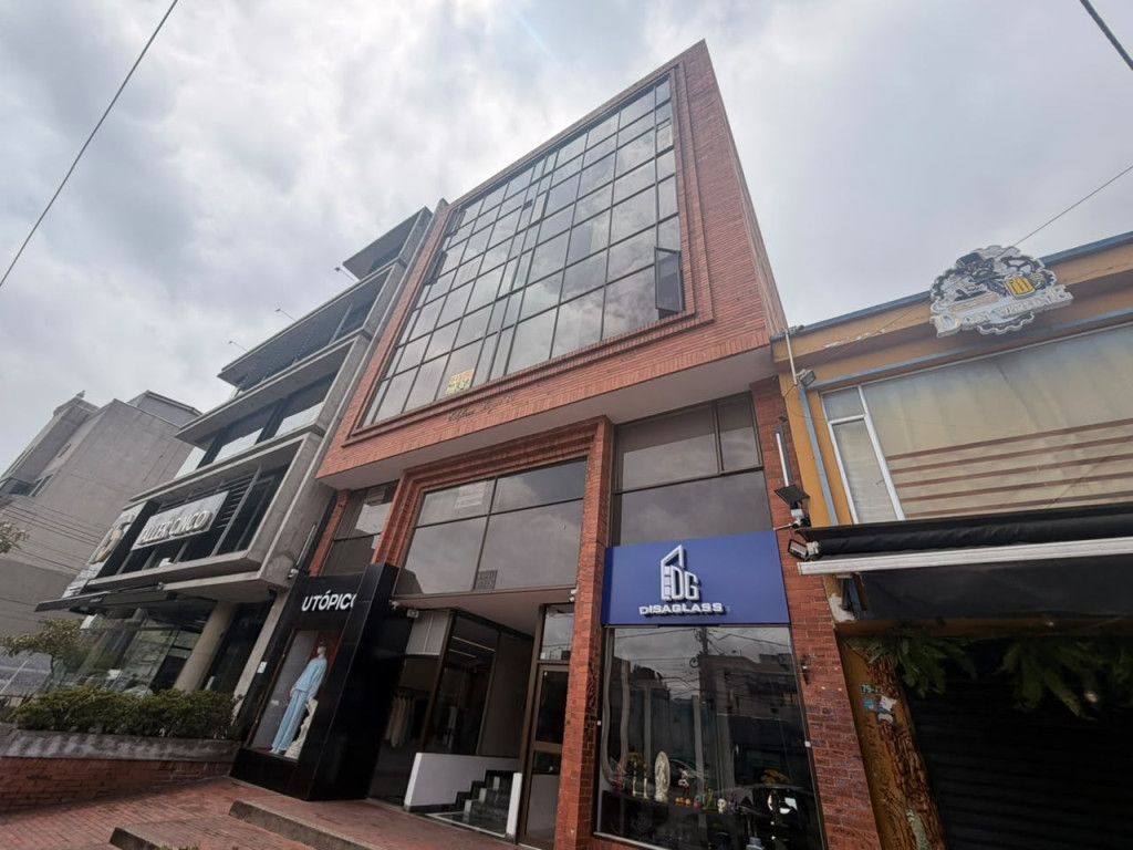 Oficina en arriendo Cundinamarca Bogotá El Espartillal 53 m2 Habitaciones 0 Baños 2 Garajes 0 Precio $2800000
