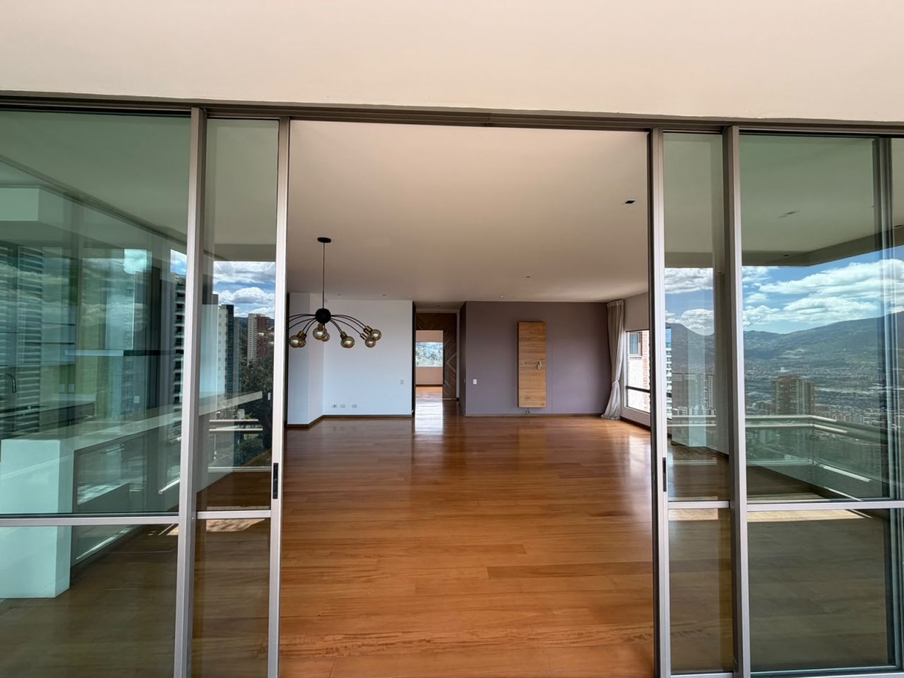 Apartamento en venta Antioquia Medellín Los Balsos No 1 233 m2 Habitaciones 3 Baños 4 Garajes 3 Precio $2600000000