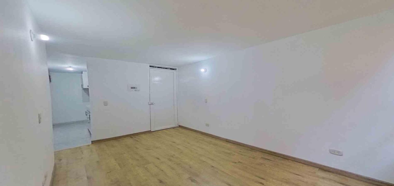Apartamento en venta Cundinamarca Soacha Zona Industrial El Salitre 50 m2 Habitaciones 3 Baños 2 Garajes 0 Precio $153000000