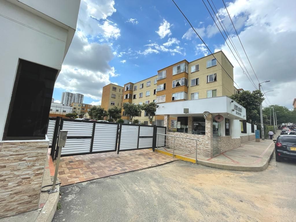 Apartamento en arriendo Santander Floridablanca Cr El Bosque Sector F 62 m2 Habitaciones 3 Baños 1 Garajes 1 Precio $1498000
